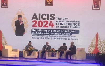 Mendefinisikan ulang peran agama dalam mengatasi krisis kemanusiaan