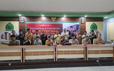 Pascasarjana Gelar Focus Group Discussion (FGD) Review Kurikulum dan Penerbitan Buku Pedoman Kurikulum Pascasarjana UIN Mataram tahun 2024